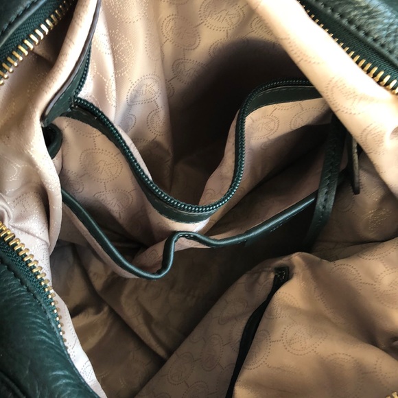 Michael Kors Green purse - Picture 4 of 4